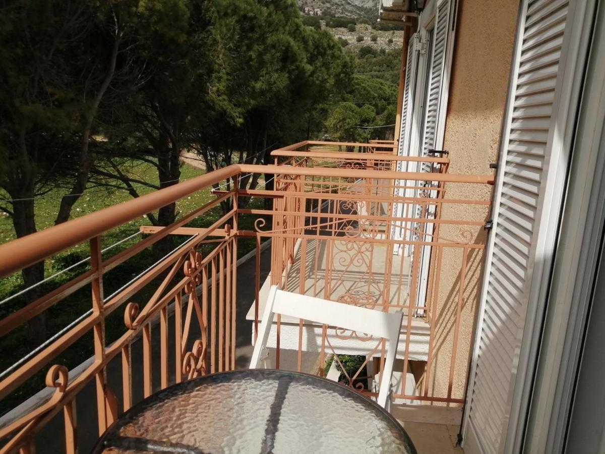 Afrodite Spacious Apartments! Agia Efimia Exteriör bild