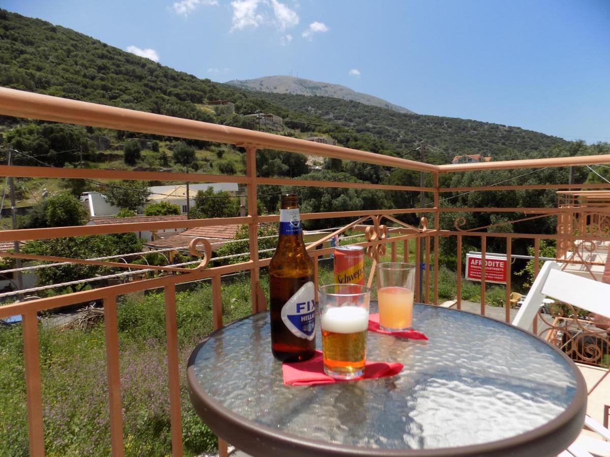 Afrodite Spacious Apartments! Agia Efimia Exteriör bild