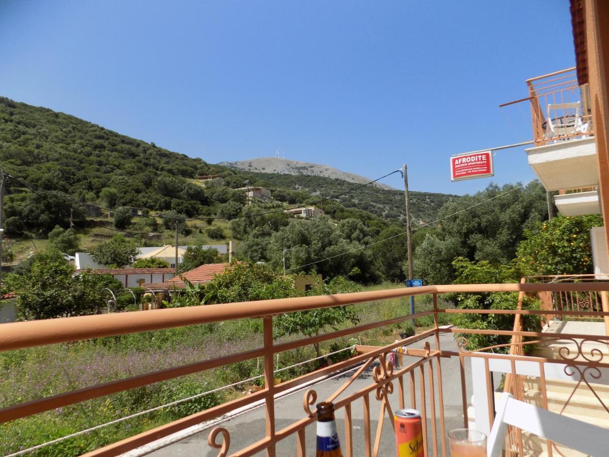 Afrodite Spacious Apartments! Agia Efimia Exteriör bild